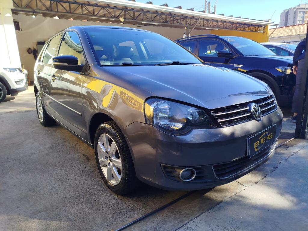 VOLKSWAGEN Polo Hatch